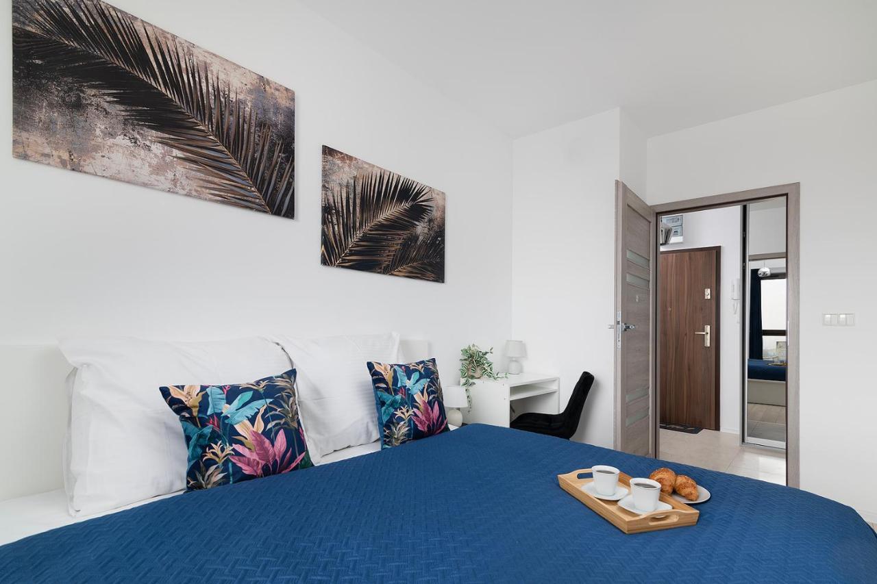 Easy Rent - Metropolitan 75 *